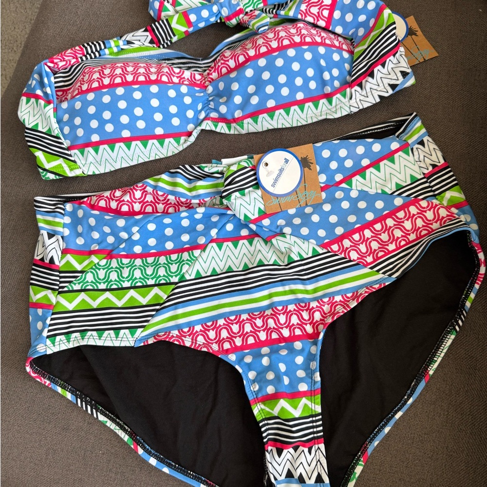 Colorful Patterned Bikini Top - Picture 4 of 4